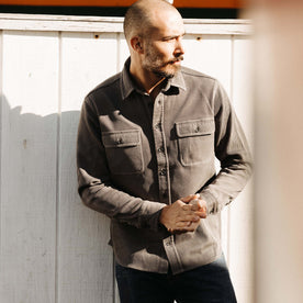 fit model posing in The Ledge Shirt in Shale Twill