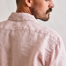 fit model showing the back of The Jack in Desert Dusk Linen