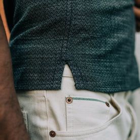 fit model wearing The Short Sleeve Hawthorne in Navy Wave